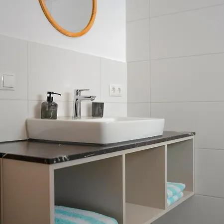 Nadou-ferienwohnung Mit Sauna Und Pool In Der Naehe Von Sigmaringen Im Oberen Donautal בויירון